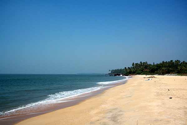 Kizhunna Ezhara Beach in Kannur, Kerala | Keralaorbit